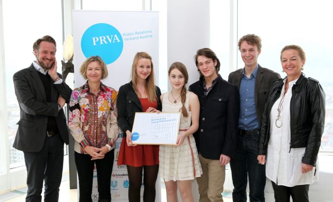 BPXIX Young PRofessionals vlnr.: Sebastian Loudon (CR Bestseller/horizont), Bettina Gneisz-Al-Ani (Juryvorsitzende), Sophie-Kristin Hausberger (FH),  Katja Winkler (FH), Hubertus J. Schwarz (FH), Mathias Pascottini (FH), Sigrid Krupica (PRVA-Vizepräsidentin). ©Elisabeth Kessler
