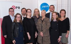 PRVA-Vorstand unterstützt das PR-Gütezeichen vlnr.: Jürgen Gangoly, Nina Auinger-Sutterlüty, Andreas Bauer, Birgit Parade, Susanne Senft, Ingrid Vogl, Peter N. Thier, Ute Greutter, Andrea Winter