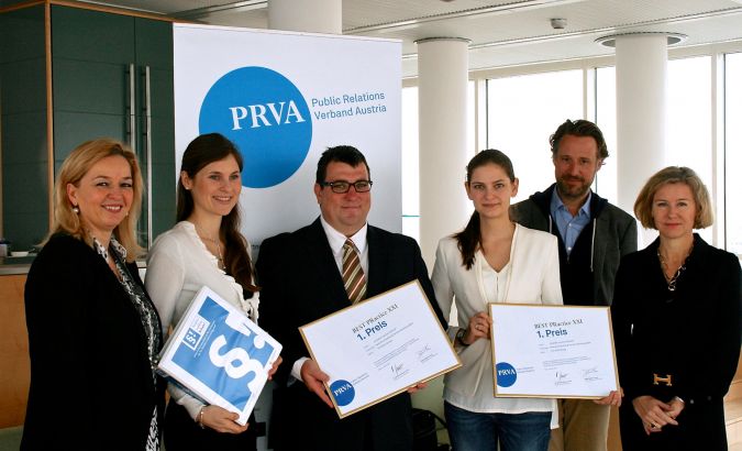 BPXXI 1. Platz vlnr.: Sigrid Krupica (PRVA-Vizepräsidentin), Carina Romanek (Beck Krist Bubits & Partner), Jürgen Gangoly (The Skills Group), Jelena Brynzak (Beck Krist Bubits & Partner), Sebastian Loudon (Hg. Horizont), Bettina Gneisz-Al-Ani (Juryvorsitzende). ©VIG
