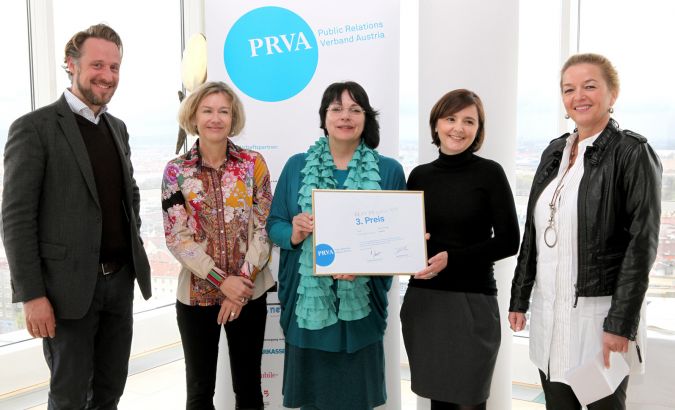 BPXIX 3.Preis vlnr.: Sebastian Loudon (CR Bestseller/horizont), Bettina Gneisz-Al-Ani (Juryvorsitzende), Sabine Fichtinger (ÖAMTC), Claudia Kesche (ÖAMTC), Sigrid Krupica (PRVA-Vizepräsidentin). ©Elisabeth Kessler
