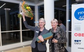 PRVA-Neujahrstreffen 2015: Renate Skoff wird als stellvertretende Vorsitzende des PR-Ethik-Rates verabschiedet. © PRVA/Jana Madzigon