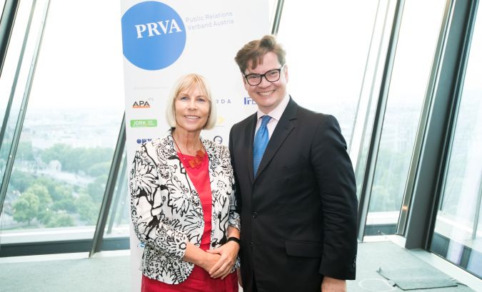 Leiten gemeinsam den Wissenschaftlichen Senat des PRVA: Geschäftsführerin Ingrid Vogl und Vorsitzender Generalsekretär Mag. Christoph Neumayer, Industriellenvereinigung © APA Fotoservice/Martin Hörmandinger 