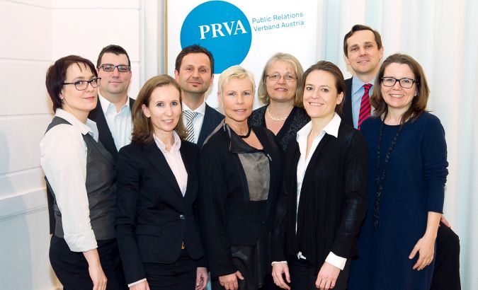 vlnr.: Birgit Parade, Jürgen H. Gangoly, Ute Greutter, Andreas Bauer, Ingrid Vogl, Susanne Senft, Andrea Winter, Peter N. Thier, Nina Auinger-Sutterlüty. 