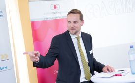 PR-Talk: PRVA-Vizepräsident Peter N. Thier (Leiter Corporate Communications Austrian Airlines). ©PRVA/Jana Madzigon