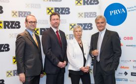PR-Wissenschaftspreisverleihung 2014. Die Verleiher vlnr.: Johannes Schuster (Mitglied des Vorstandes der RZB), Elmar Pichl (Leiter der Hochschulsektion im Bundesministerium für Wissenschaft, Forschung und Wirtschaft), Ingrid Vogl (PRVA-Präsidentin), Wolfgang Hötschl (Vorsitzender des Wissenschaftlichen Senats des PRVA, CEO Kelly