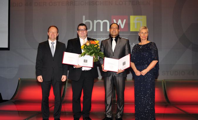 Kategoriesieger 2013 PR-Spezialdisziplinen vlnr.: Sektionschef Michael Losch (BMWFJ), Jürgen Gangoly (The Skills Group), Mohamed-Ali Ibrahim ("Skills Center Arab World"), Ingrid Vogl (PRVA-Präsidentin). ©Nadine Bargad