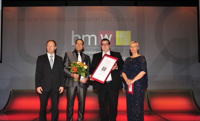 Staatspreis PR Sieger 2013 vlnr.: Sektionschef Michael Losch (BMWFJ), Mohamed-Ali Ibrahim ("Skills Center Arab World"), Jürgen Gangoly (The Skills Group), Ingrid Vogl (PRVA-Präsidentin). ©Nadine Bargad